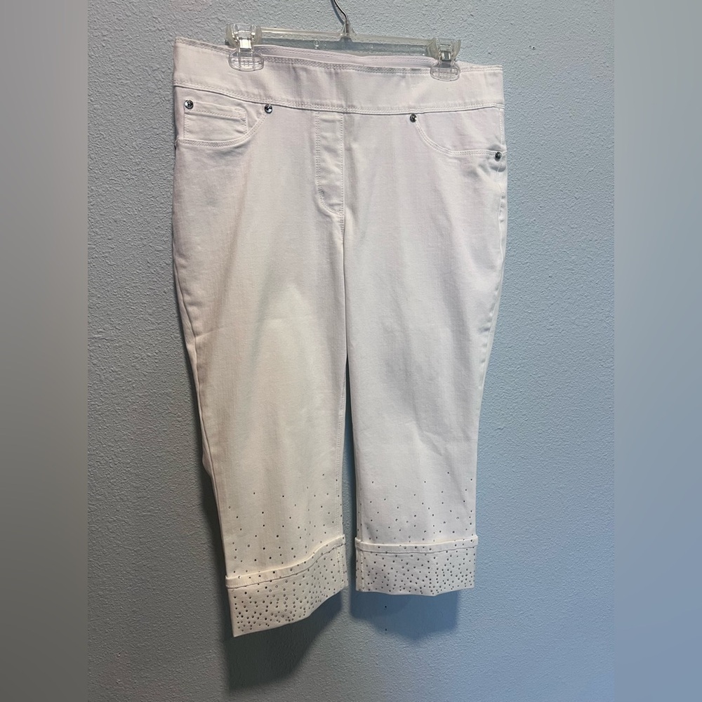 Women Capri Rhinestone 360/4 Way Stretch Luxe Denim Jean by NYGARD